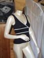 top noir et blanc Pimkie taille 36 38 à 3 euros
